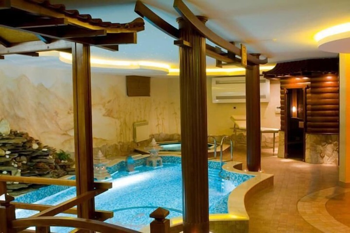 Pool 34 of 50