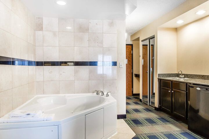 Room 20 of 43