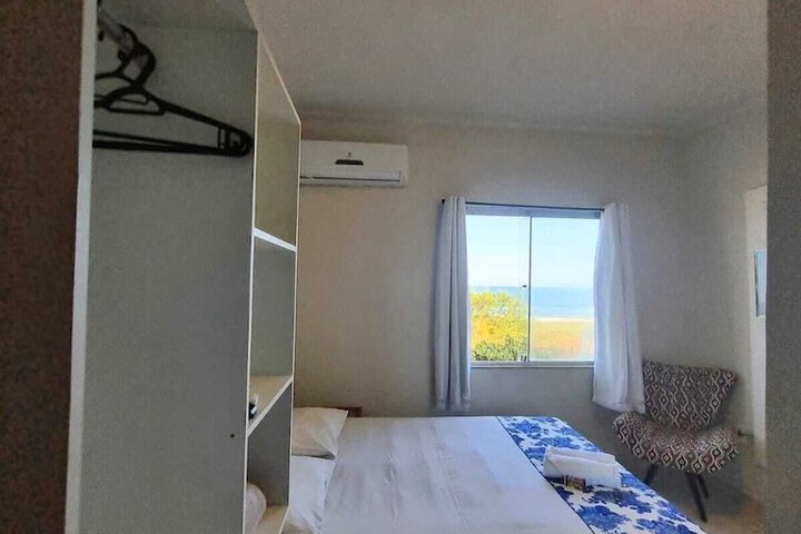 Room 37 of 159