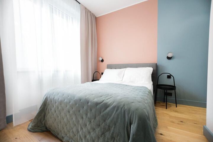 Room 6 of 39