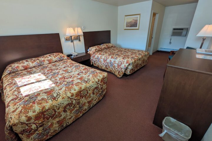 Room 48 of 84