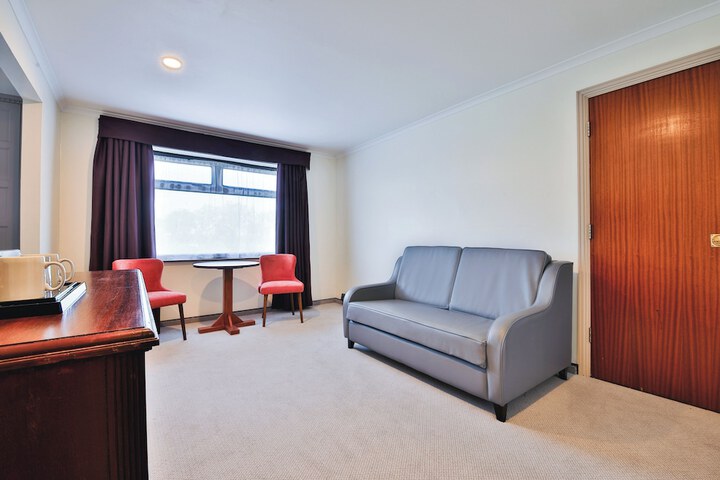 Room 50 of 110