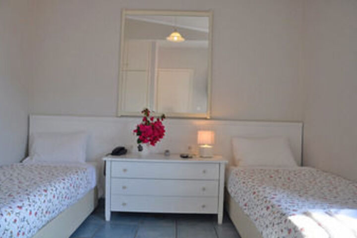 Room 48 of 65