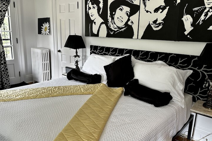 Room 16 of 162
