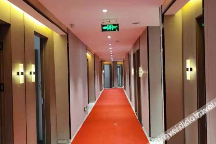 Hotel Interior 4 of 9