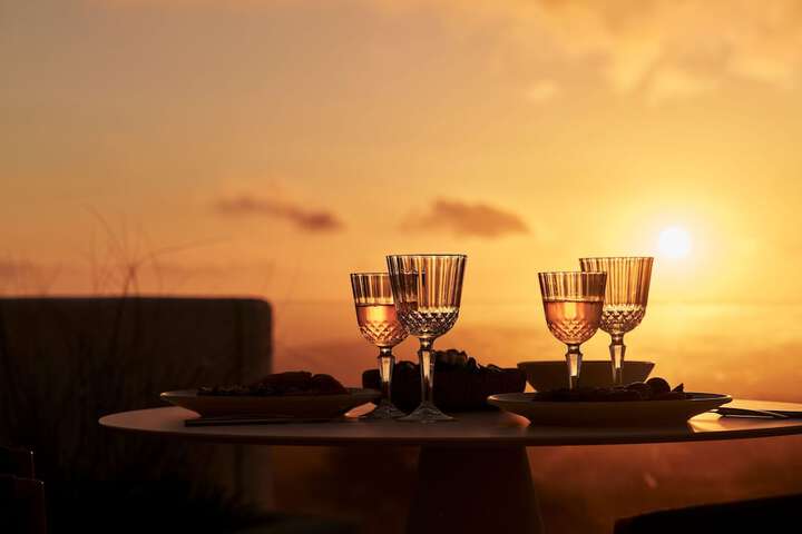 Dining 55 of 76