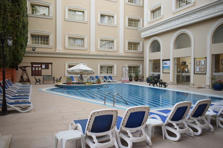 Pool 19 of 60