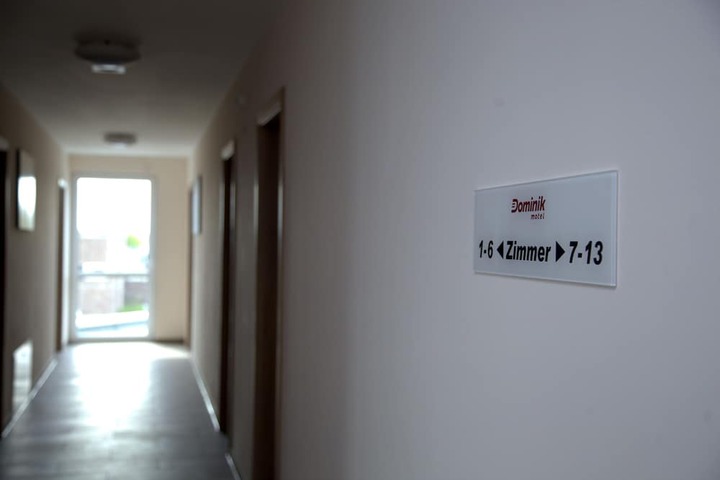 Ballroom/Hall 42 of 50