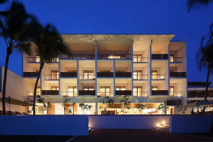 Hotel 76 of 81
