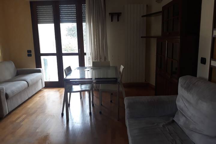 Room 6 of 13