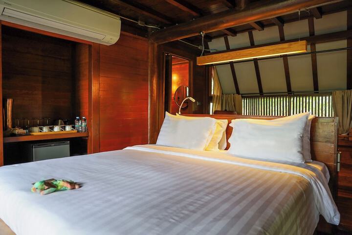 Room 19 of 60