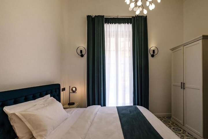 Room 17 of 67
