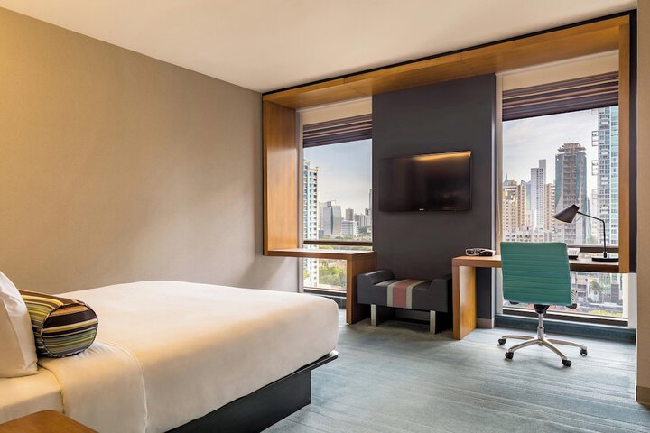 Room 13 of 75