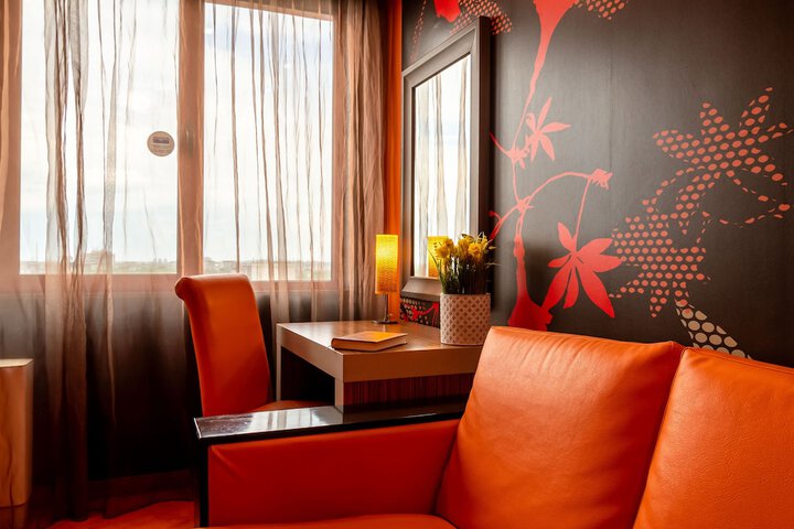 Room 20 of 49