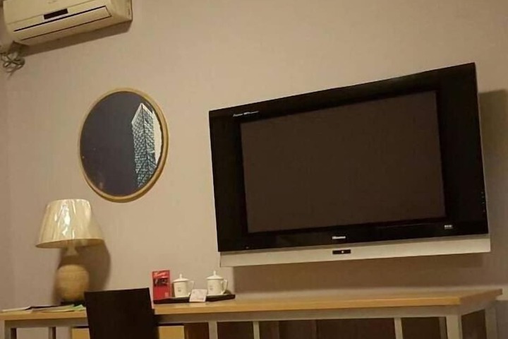 Room 19 of 25