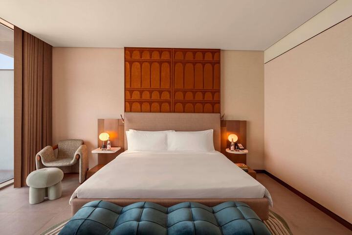 Room 15 of 67