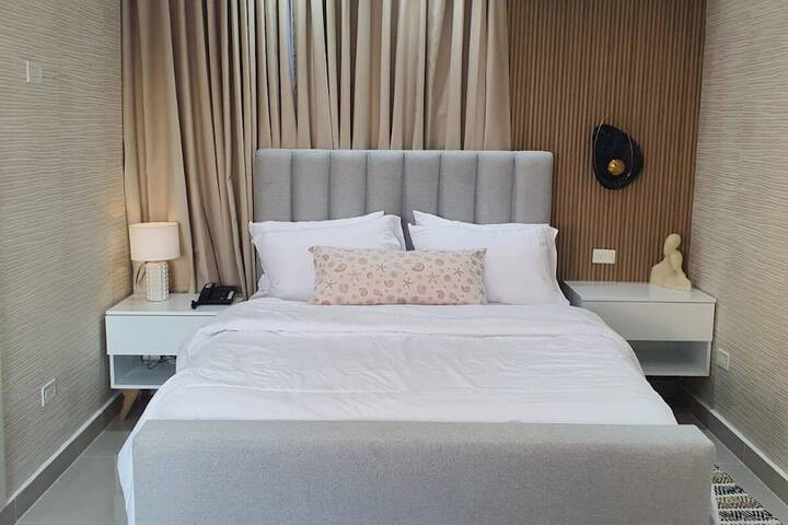 Room 4 of 22
