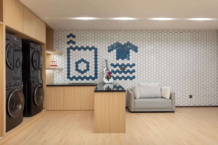 Room 17 of 22