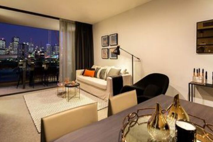 Room 16 of 37