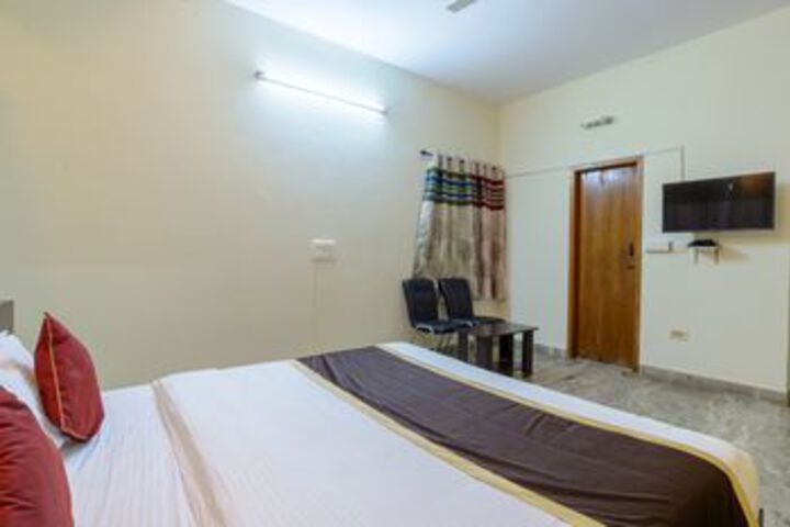 Room 16 of 31