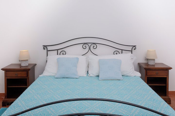Room 10 of 87