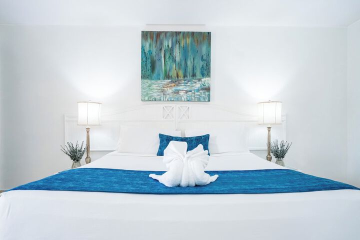 Room 6 of 60