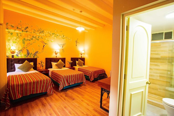 Room 4 of 20