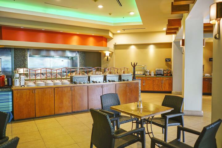 Breakfast area