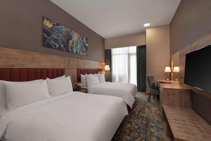 Room 15 of 35