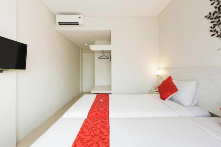 Room 18 of 43