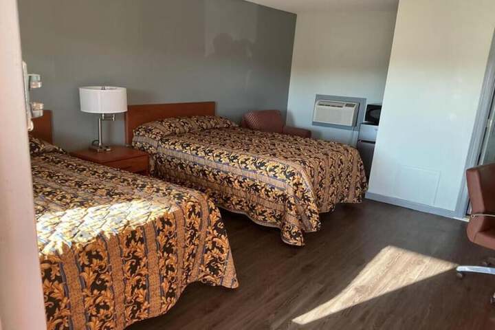 Room 3 of 12