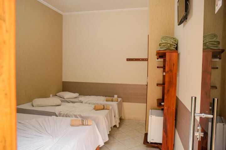 Room 15 of 38