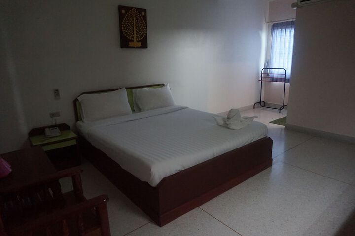 Room 27 of 50