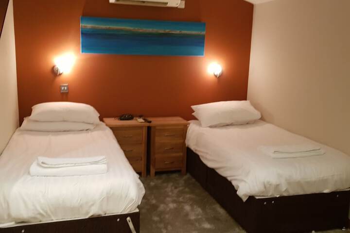Room 15 of 91