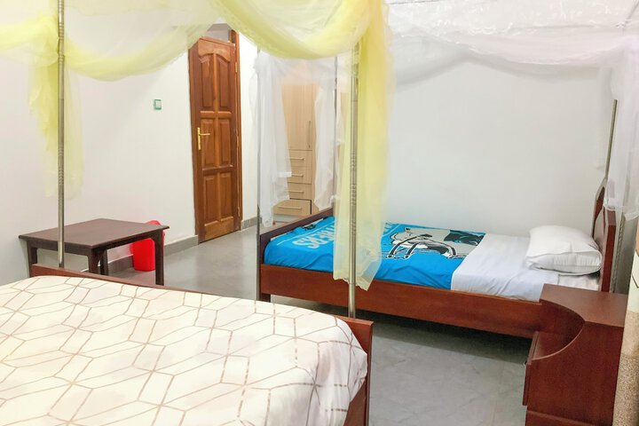 Room 13 of 226