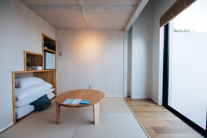 Room 13 of 42