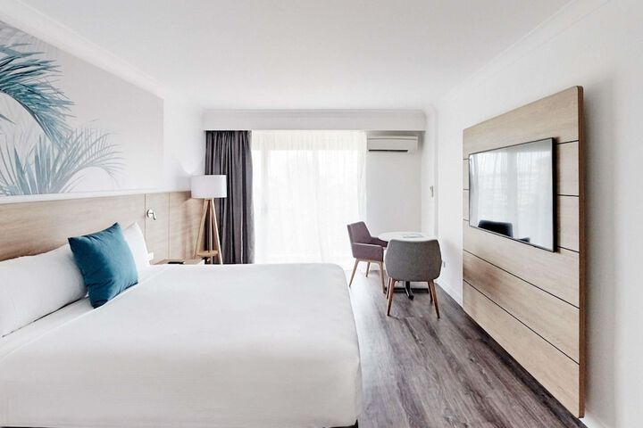 Room 21 of 108