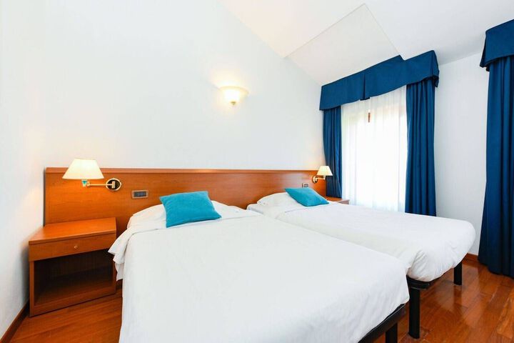Room 21 of 66