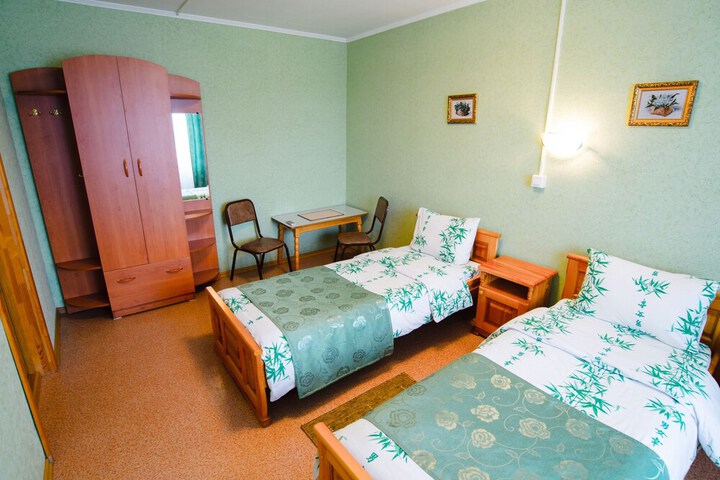 Room 12 of 64