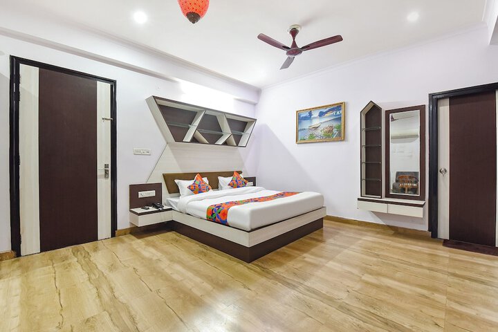 Room 13 of 41