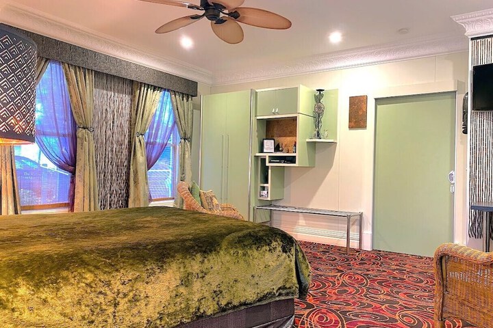 Room 14 of 91