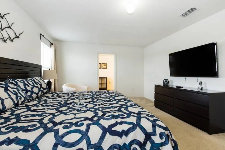 Room 4 of 22