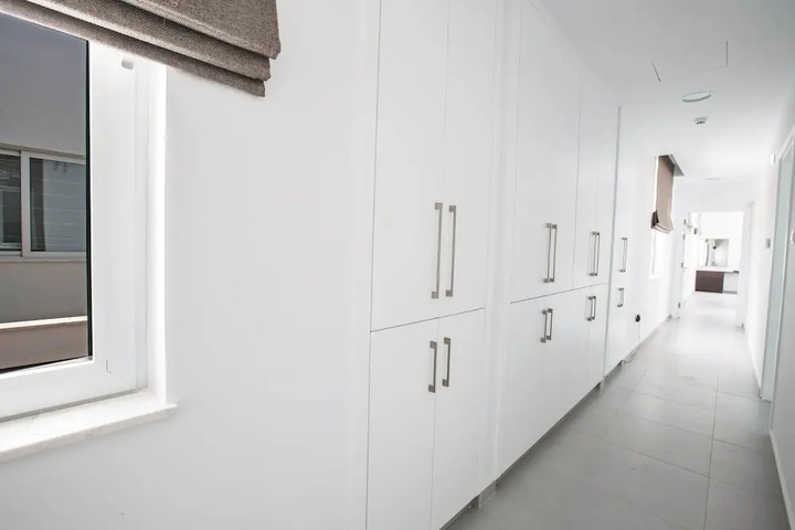 Room 13 of 25