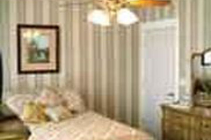 Room 14 of 19