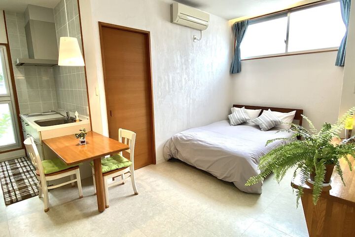 Room 7 of 34