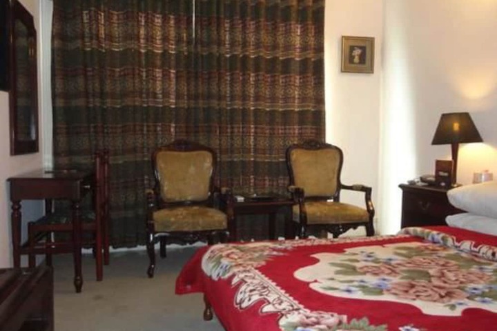 Room 27 of 31
