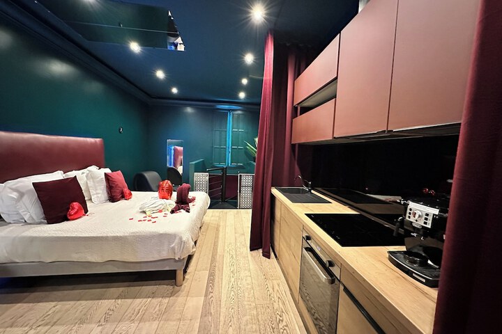 Room 11 of 51