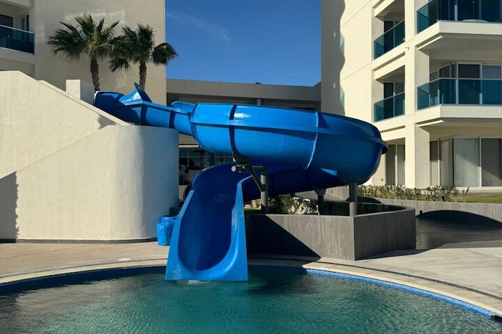 Pool 27 of 49
