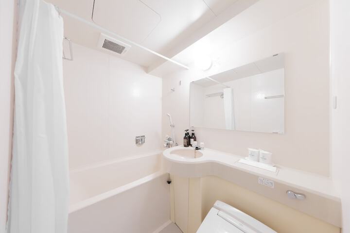 Room 14 of 31