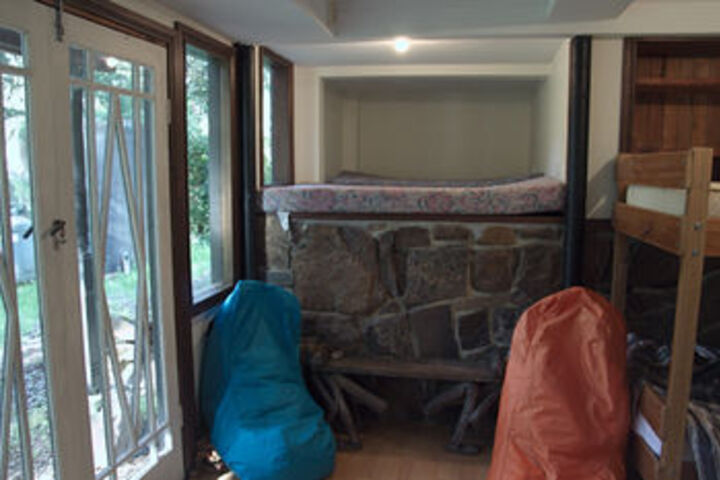 Room 7 of 13